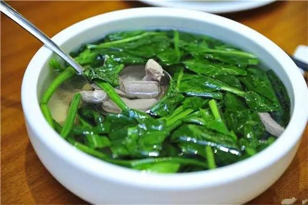 菠菜為什么不能放醬油，怎么挑選新鮮的菠菜
