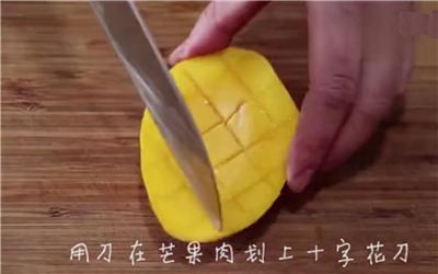 韓國(guó)的水果杯怎么做的 如何自制韓國(guó)的水果杯