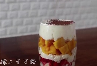 韓國(guó)的水果杯怎么做的 如何自制韓國(guó)的水果杯