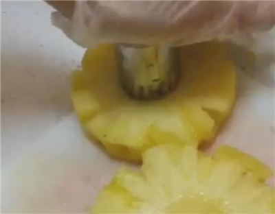 簡單水果蛋糕做法 制作簡單水果蛋糕(圖解)