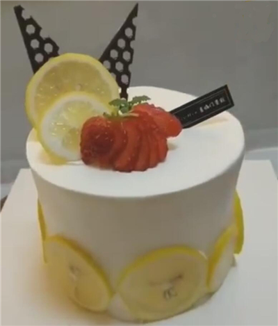 簡單水果蛋糕做法 制作簡單水果蛋糕(圖解)