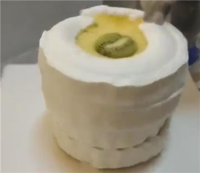 簡單水果蛋糕做法 制作簡單水果蛋糕(圖解)