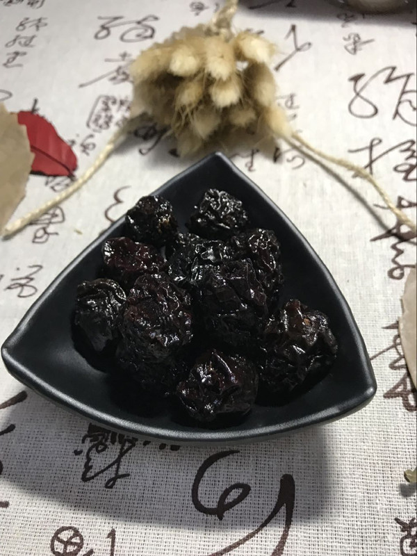 休閑食品西西果圖片大全，酸甜烏梅西西果