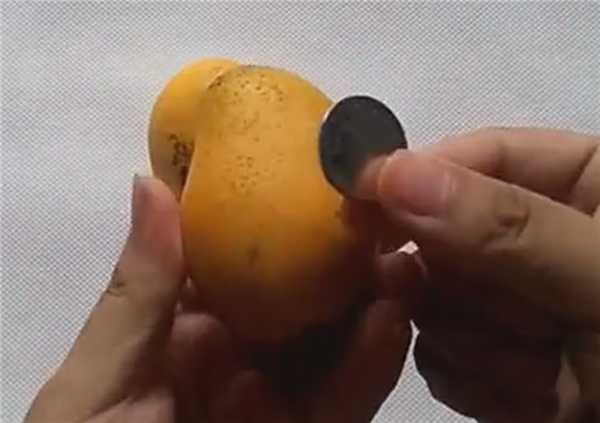 芒果怎么剝皮方便 四種芒果剝皮小竅門(圖解)