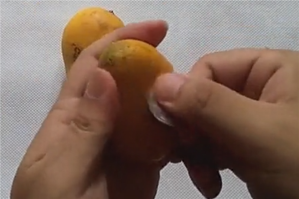 芒果怎么剝皮方便 四種芒果剝皮小竅門(圖解)