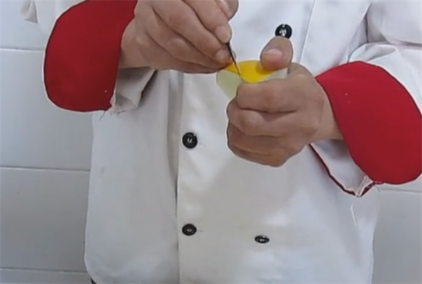 家庭使用的水果拼盤制作視頻 簡單漂亮的水果拼盤切花