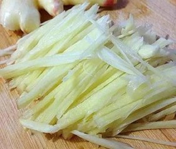 黃魚怎么做好吃，這樣清蒸簡單又好吃