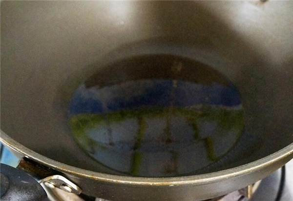 小黃魚怎么做，快速油炸小黃魚味美食鮮