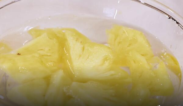 菠蘿怎么吃