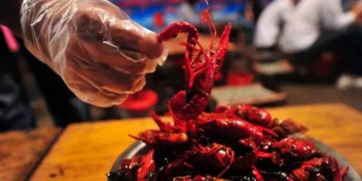 小龍蝦怎么吃，小龍蝦怎么吃圖解