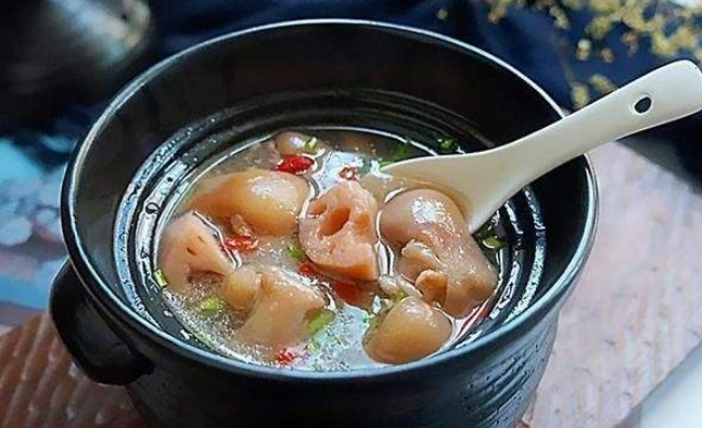 豬蹄蓮藕湯為什么會(huì)變黑，蓮藕湯怎么不黑