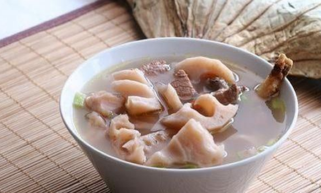 蓮藕排骨湯的做法，排骨藕湯的正確做法