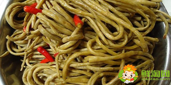 酸豆角怎么做才酸呢,如何快速去除酸豆角鹽味