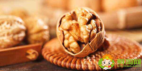 核桃可以長時(shí)間吃嗎,長時(shí)間的核桃吃了會(huì)中毒嗎