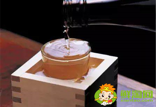 日本清酒為什么要倒溢出來,日本清酒原酒和生酒的區別
