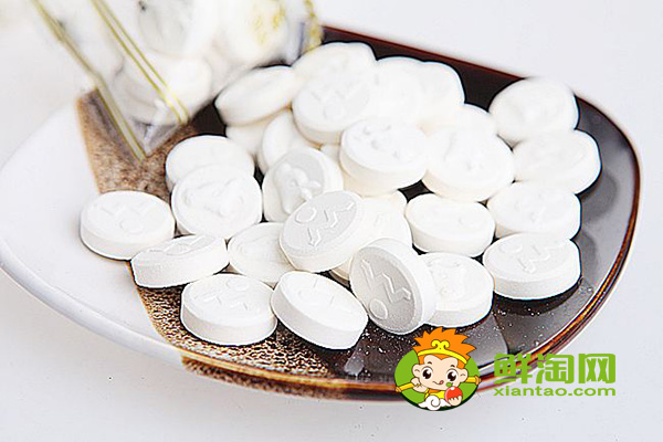 駝奶片補(bǔ)鈣嗎，駝奶片一天吃多少