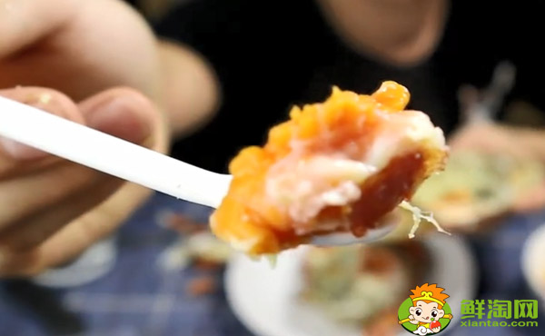面包蟹蟹膏是灰色的嗎,面包蟹蟹膏邊上白色可以吃嗎