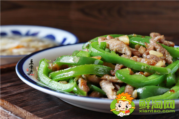 青椒肉絲太辣了怎么辦，青椒肉絲可以放點小紅椒嗎