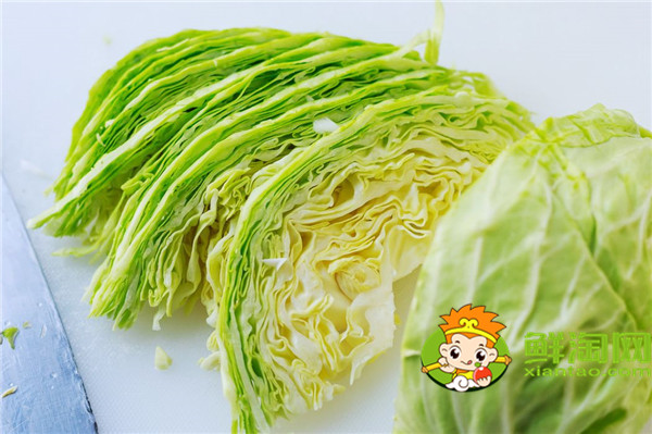 卷心菜做沙拉要焯水嗎，日式卷心菜絲是生的嗎