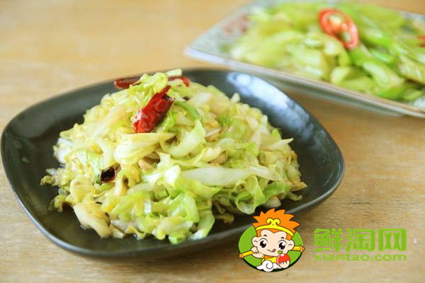 手撕包菜買(mǎi)哪種包菜，包萊是生的好吃還是熟的好吃