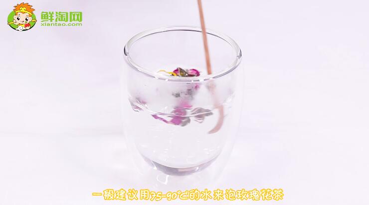 干玫瑰花泡水放幾顆