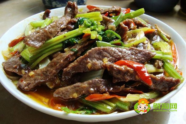 芹菜炒牛肉放老干媽嗎，芹菜炒牛肉要葉子嗎