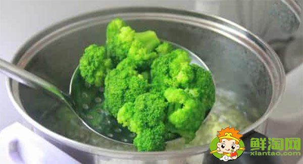 清炒西蘭花要不要焯水,清炒西蘭花木耳的做法