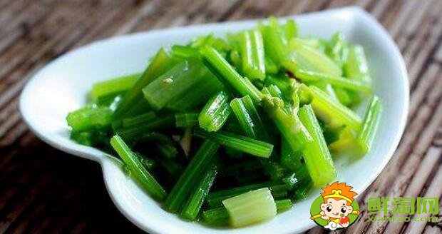 怎樣炒芹菜更綠不褪色，怎樣炒芹菜脆而不柴