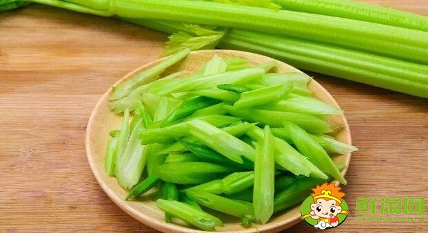 芹菜用水焯后能冷凍嗎，芹菜用水泡了一夜還能吃嗎