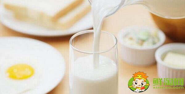 喝牛奶的最佳時間是早上還是晚上，喝牛奶的好處和壞處分別是什么