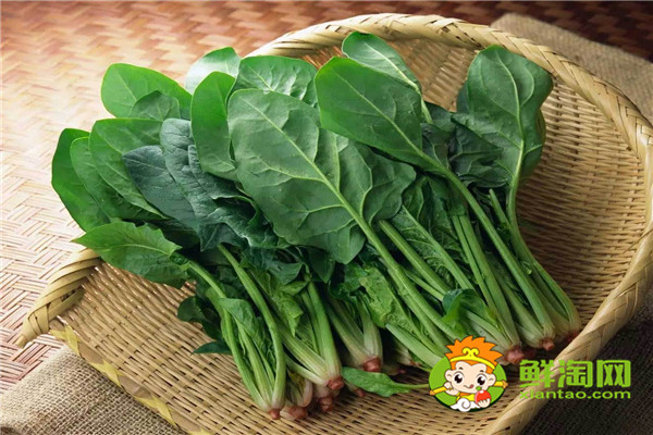 晚上喝菠菜汁好不好，菠菜配什么榨汁好喝