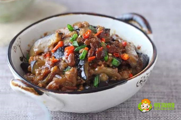 肉末茄子要放水嗎,多做這一步,茄子好吃還不油膩