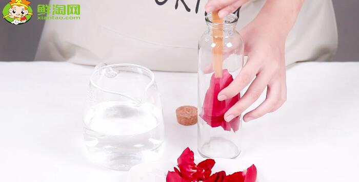 新鮮玫瑰花酒的制作方法