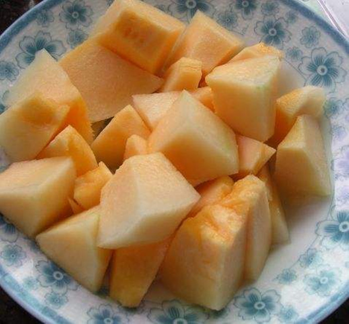 哈密瓜怎么去皮圖解