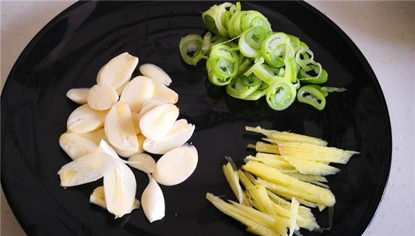 蔥和蒜是辛辣食物嗎