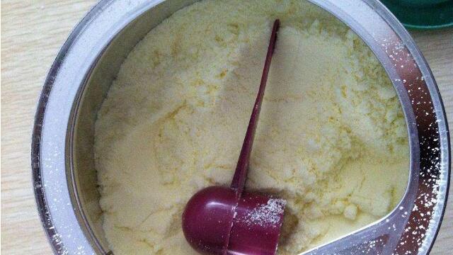 全脂牛奶粉和脫脂牛奶粉有哪些區別
