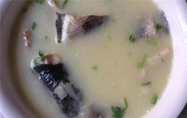 鯉魚豆腐湯的做法