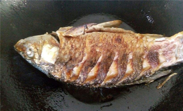 鯉魚豆腐湯的做法