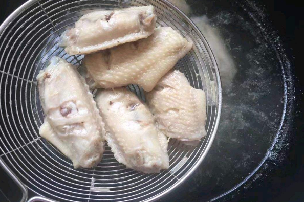 可樂(lè)雞翅的做法家常竅門(mén)