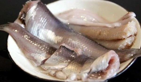 鯡魚罐頭為什么這么臭