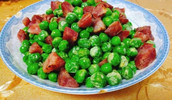 臘腸炒什么好吃