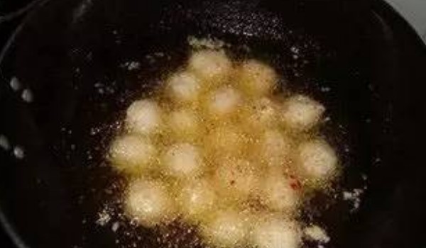 油炸湯圓怎么做不爆炸