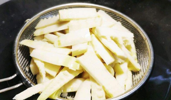 鮮筍煮熟再冷凍保存