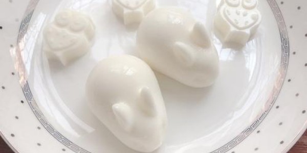 用牛奶做白涼粉的比例