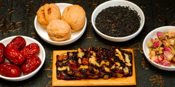 一塊阿膠糕多少卡路里