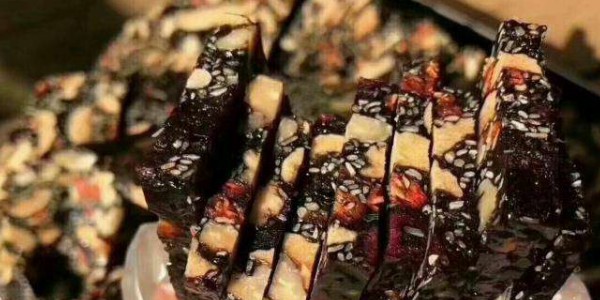 一塊阿膠糕多少卡路里