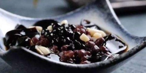 燒仙草是不是黑涼粉