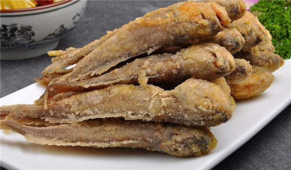 油炸小魚用面粉還是淀粉