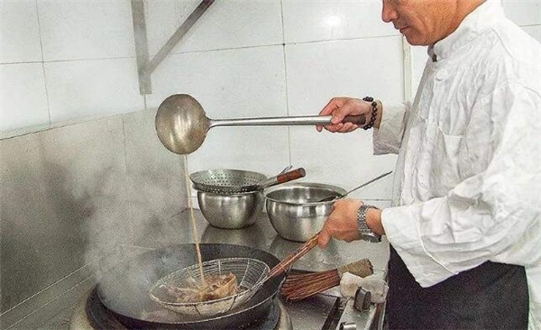 燉羊頭肉放什么調料