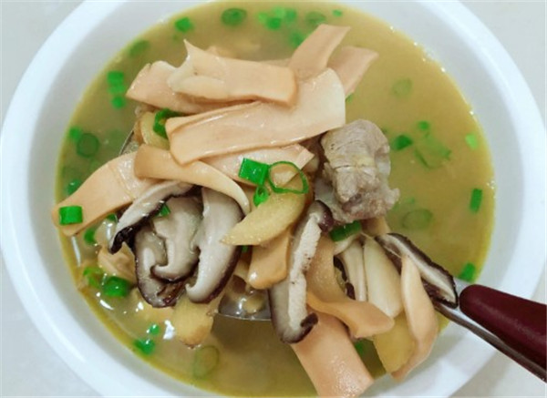 墨魚排骨湯的禁忌